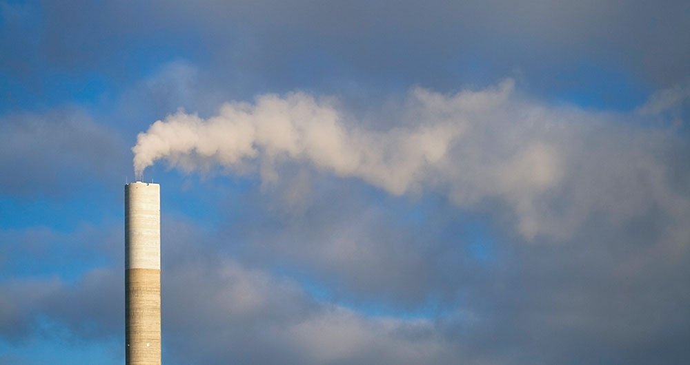 Sincronizou quatro regulamentos sobre emissões de gases de efeito estufa com os requisitos da UE